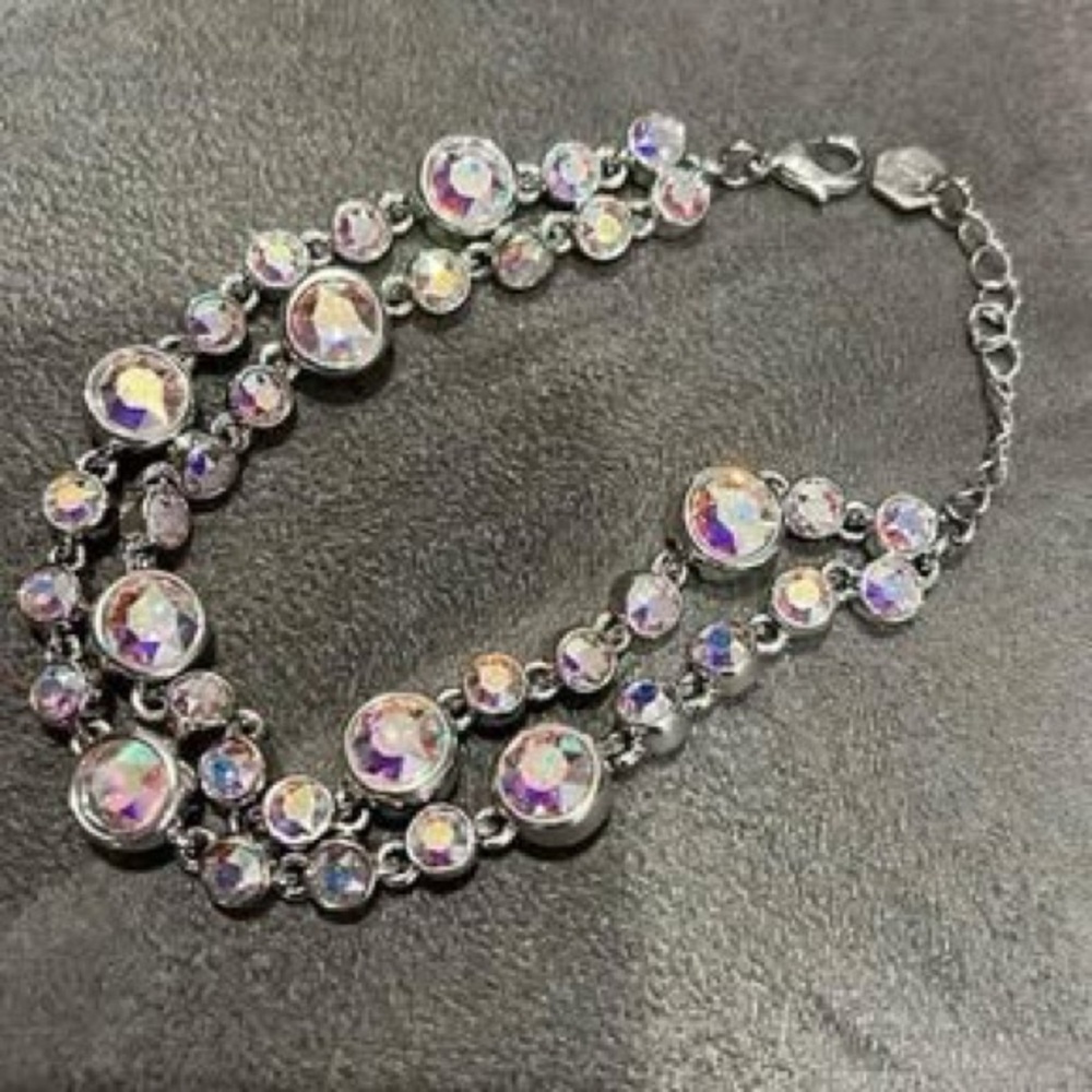 Elegant Silver Bracelet with Iridescent Stones
